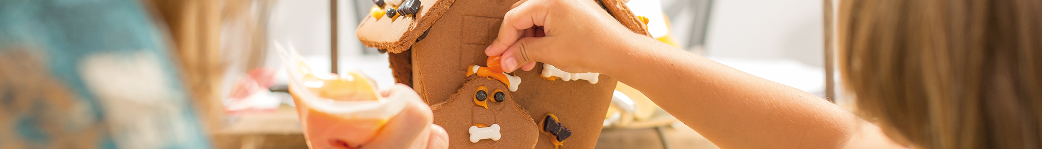 Build Gingerbread Cookie Haunted Houses 