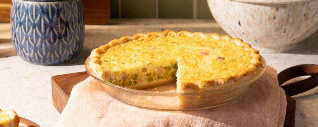 Sweet pea and ham quiche