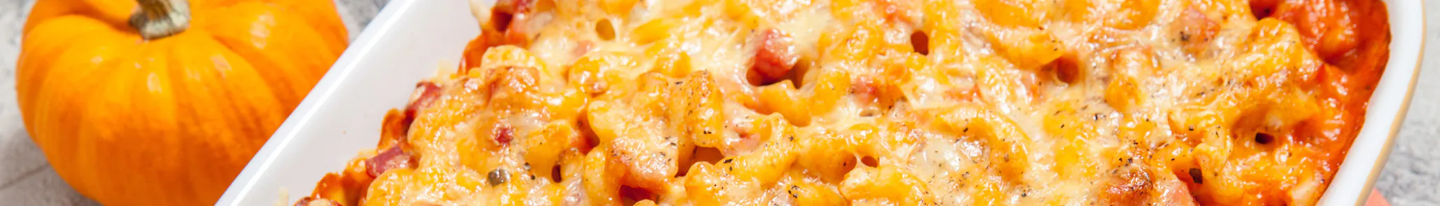 Smoky Skillet Pumpkin Mac and Cheese