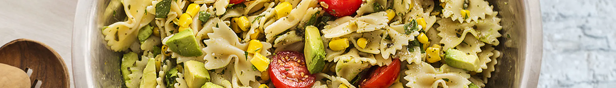 Avocado Pesto Pasta Salad
